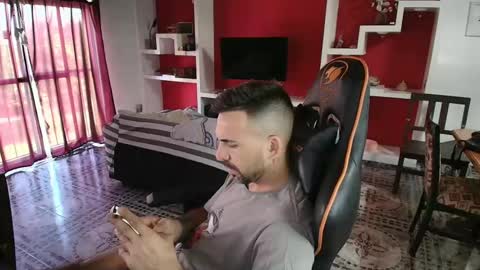 Snapshot of elfetas chatting on February 9, 8:34 pm elfetas online show from February 9, 8:34 pm