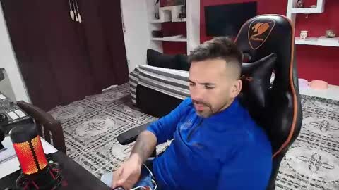 Snapshot of elfetas chatting on February 2, 2:27 am elfetas online show from February 2, 2:27 am