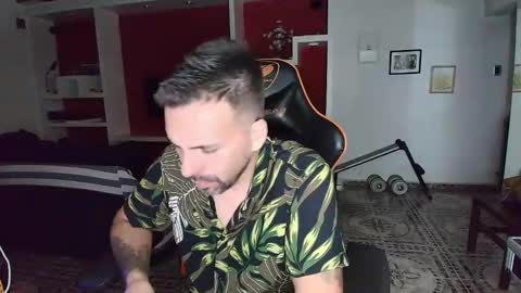 Snapshot of elfetas chatting on December 19, 4:13 am elfetas online show from December 19, 4:13 am