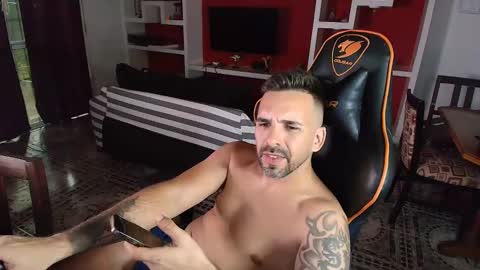 Snapshot of elfetas chatting on February 7, 3:02 am elfetas online show from February 7, 3:02 am