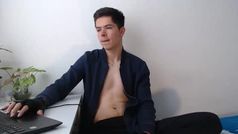 Elian online show from December 16, 6:48 pm