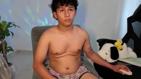 Snapshot of elias_steel1 chatting on September 17, 5:25 pm elias online show from September 17, 5:25 pm