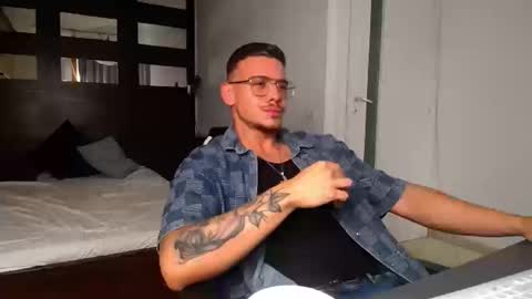 ElijahThorne online show from March 14, 9:27 am