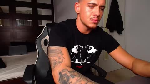 ElijahThorne online show from March 19, 2:42 pm