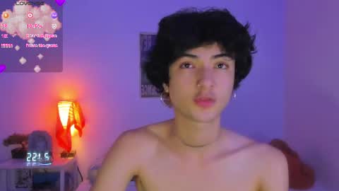 elliotvolkov online show from June 22, 3:57 am