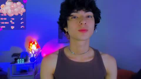 elliotvolkov online show from June 17, 4:36 am