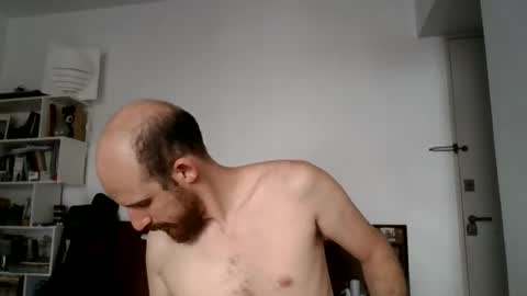 Snapshot of elmatirestrepo chatting on January 17, 12:42 pm Mati Restrepo online show from January 17, 12:42 pm