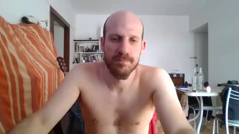 Snapshot of elmatirestrepo chatting on January 6, 2:47 pm Mati Restrepo online show from January 6, 2:47 pm