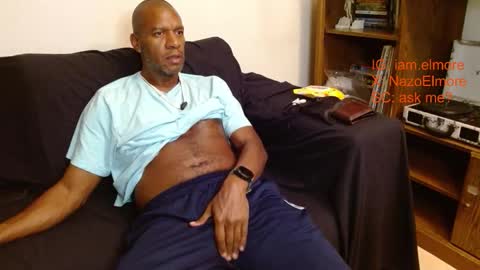 My name is Elmore. Please say hello I like to chat with you. If you have requests or dirty talk please use tip online show from December 21, 3:58 am