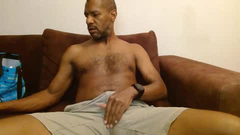 Snapshot of elmorenazogt chatting on March 10, 3:01 am My name is Elmore. Please say hello I like to chat with you. If you have requests or dirty talk please use tip online show from March 10, 3:01 am