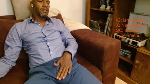 My name is Elmore. Please say hello I like to chat with you. If you have requests or dirty talk please use tip online show from October 23, 3:54 am