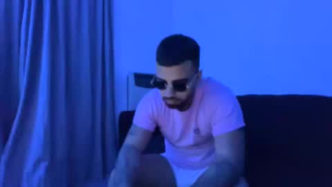 Snapshot of elturrodelsexo chatting on September 8, 2:49 pm elturrodelsexo online show from September 8, 2:49 pm