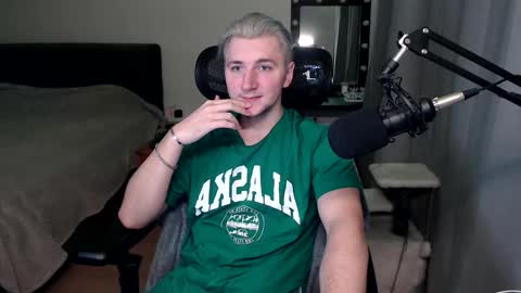 Elvin Vaenight online show from November 13, 11:08 pm