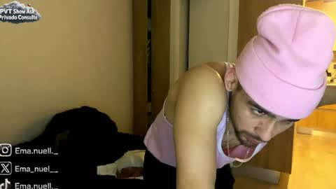 emanuell___ online show from August 6, 10:49 pm