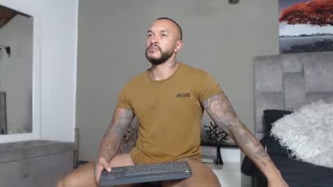 emanuelspencer online show from April 27, 9:31 pm