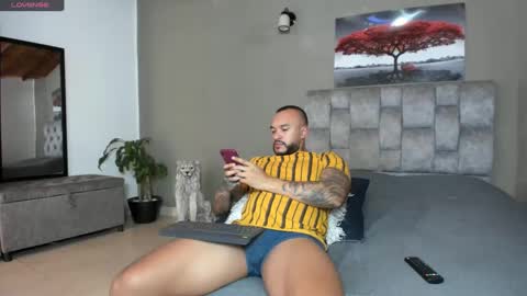 emanuelspencer online show from December 12, 9:04 pm