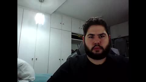 embarrassed_str8_3incher online show from May 19, 11:11 pm
