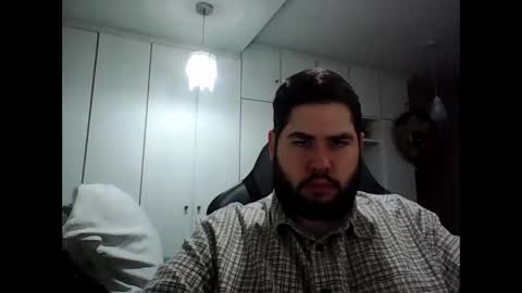 embarrassed_str8_3incher online show from May 13, 11:24 pm