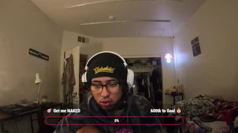 Snapshot of embersboudoir chatting on October 11, 12:36 am embersboudoir online show from October 11, 12:36 am