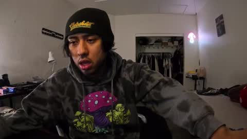 Snapshot of embersboudoir chatting on October 14, 2:51 am embersboudoir online show from October 14, 2:51 am