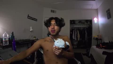 Snapshot of embersboudoir chatting on October 26, 4:58 am embersboudoir online show from October 26, 4:58 am