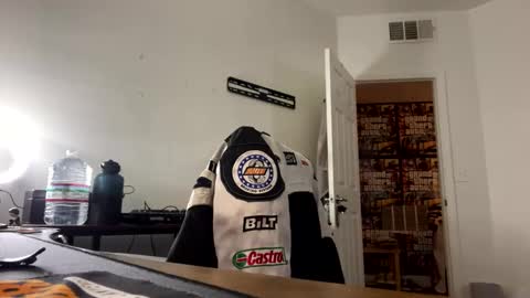 Snapshot of embersboudoir chatting on October 23, 2:15 am embersboudoir online show from October 23, 2:15 am