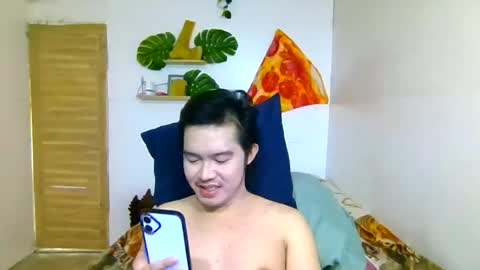 emersontwinks online show from February 15, 5:46 am