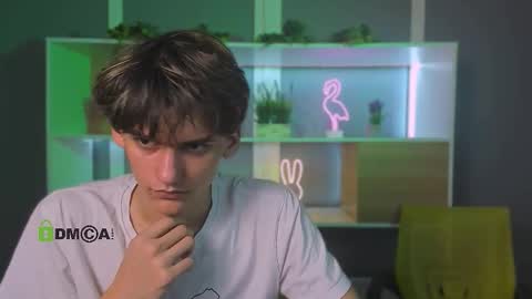 emil_lucky online show from March 12, 9:00 pm