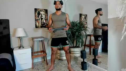 Snapshot of emilio_brandon chatting on September 15, 11:11 am Emilio online show from September 15, 11:11 am