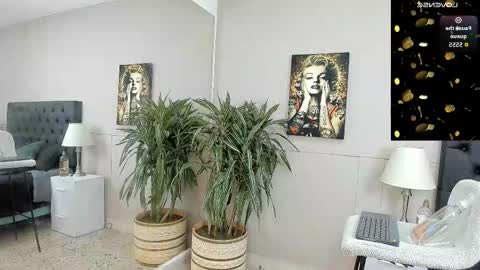 Snapshot of emilio_brandon chatting on October 16, 11:29 am Emilio online show from October 16, 11:29 am