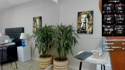 Snapshot of emilio_brandon chatting on October 20, 11:58 am Emilio online show from October 20, 11:58 am