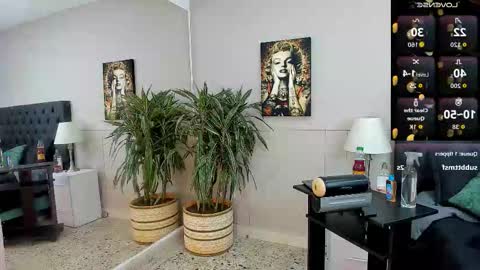 Snapshot of emilio_brandon chatting on October 14, 11:17 am Emilio online show from October 14, 11:17 am