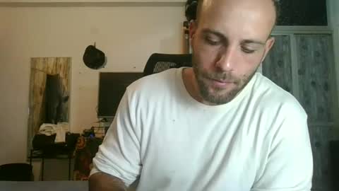 EmilioZem8 online show from January 3, 7:16 am