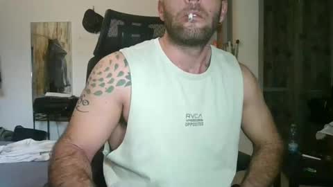 EmilioZem8 online show from December 6, 1:22 pm