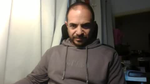 Ariel online show from April 2, 4:32 am