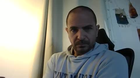 Ariel online show from April 12, 5:42 am