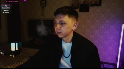 emveeboy96 online show from March 26, 10:14 pm