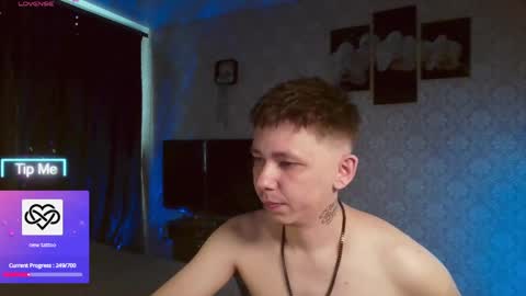 emveeboy96 online show from April 25, 6:38 am