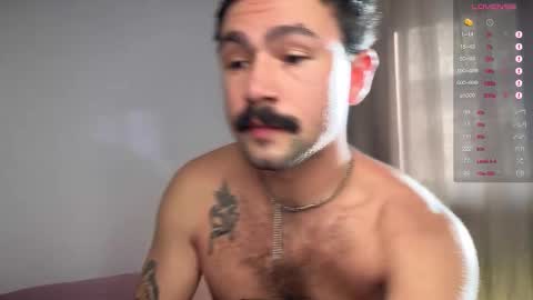 Snapshot of enen_glo chatting on September 10, 1:32 pm Enen online show from September 10, 1:32 pm