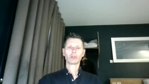 EnglishGuy183 online show from March 19, 1:42 am
