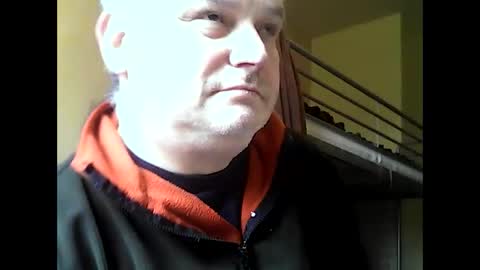 englishguysurrey online show from February 18, 11:52 am