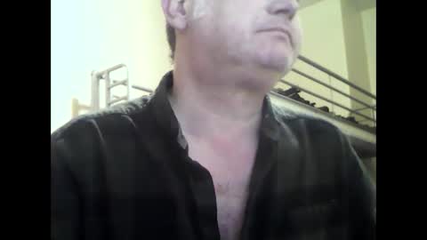 Snapshot of englishguysurrey chatting on February 6, 6:13 pm englishguysurrey online show from February 6, 6:13 pm