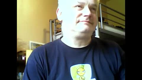 Snapshot of englishguysurrey chatting on March 3, 9:07 am englishguysurrey online show from March 3, 9:07 am