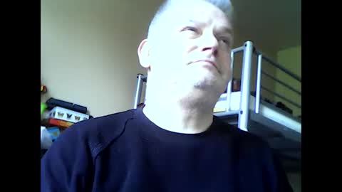englishguysurrey online show from May 6, 9:10 am