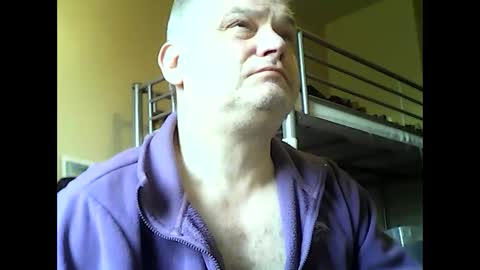 englishguysurrey online show from November 9, 9:46 am