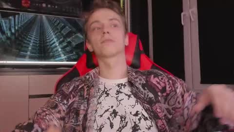 Snapshot of enkeer chatting on October 18, 10:04 pm Enker online show from October 18, 10:04 pm