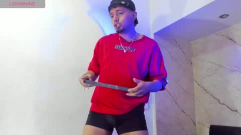 Snapshot of enrique_villa23 chatting on September 29, 2:13 pm enrique online show from September 29, 2:13 pm