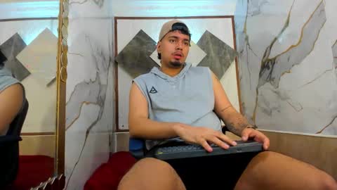 Snapshot of enrique_villa23 chatting on October 8, 11:58 am enrique online show from October 8, 11:58 am