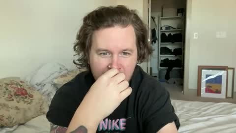 Snapshot of entreporneur chatting on October 27, 6:32 pm FOLLOW  JOIN MY CULT online show from October 27, 6:32 pm