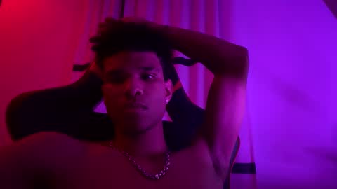 enzo97kat online show from December 25, 5:58 pm